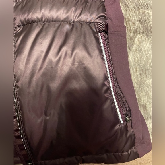Lululemon down for a run purple vest - Picture 8 of 9